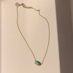 Kendra Scott necklace